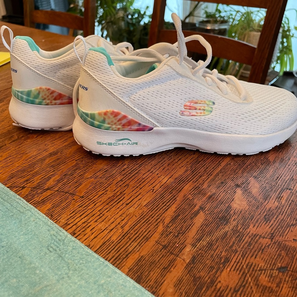 Skechers Woman’s White Sneakers with Rainbow Accents